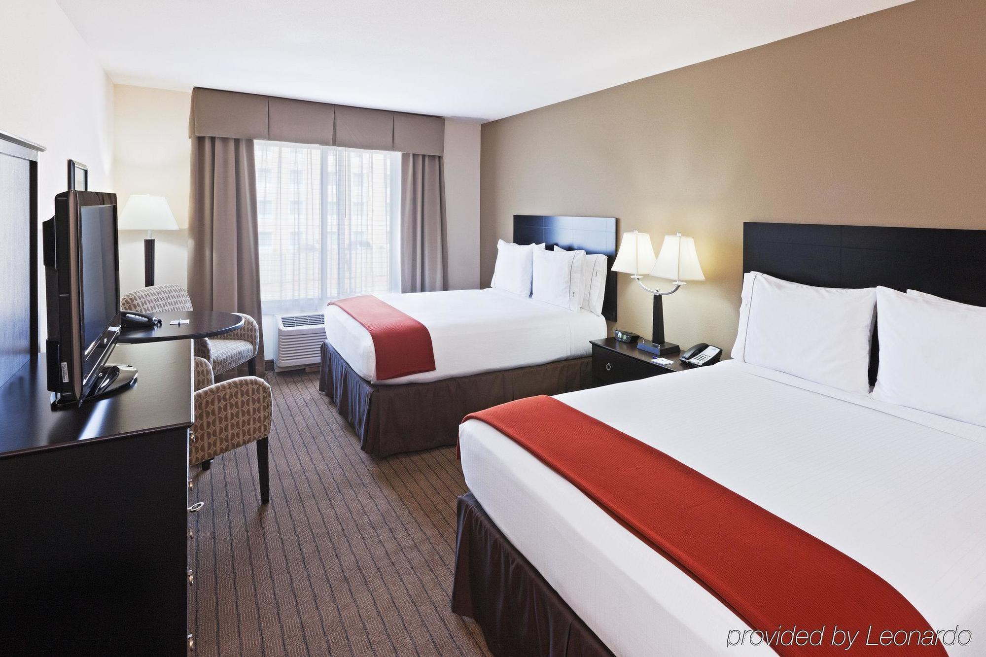 Holiday Inn Express & Suites El Paso Airport By Ihg Номер фото